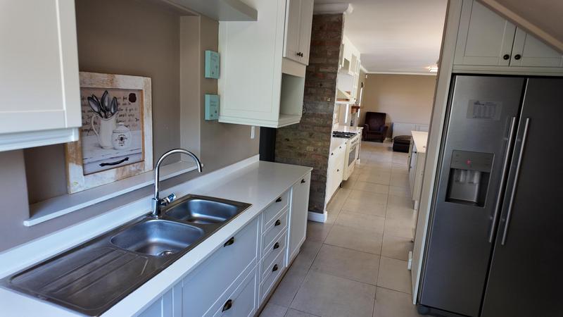 4 Bedroom Property for Sale in Die Bult Western Cape